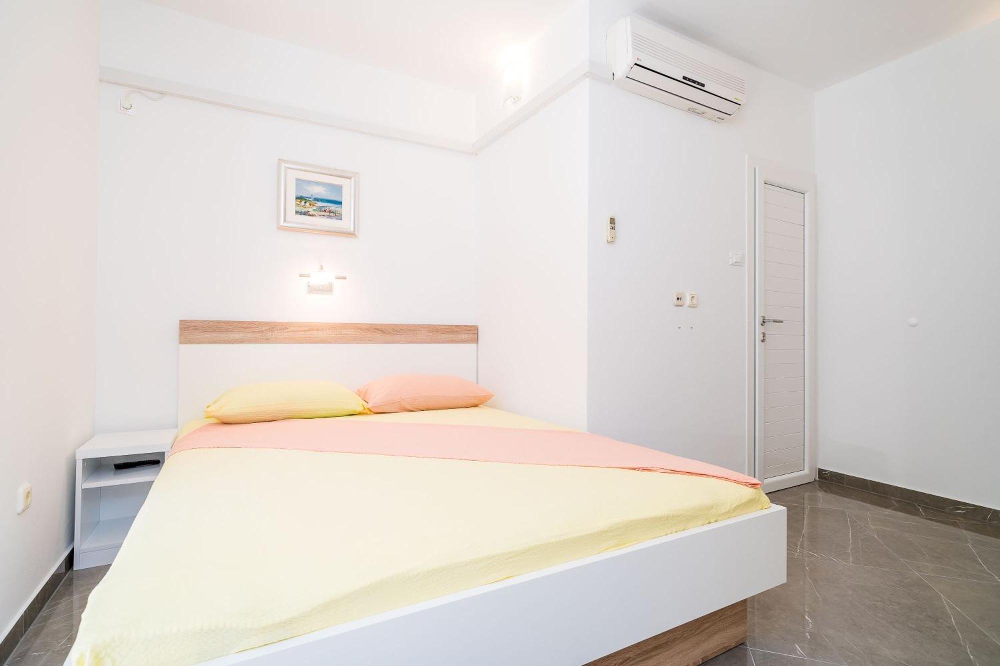 Rooms & Apartments Barisic Mlini Camera foto