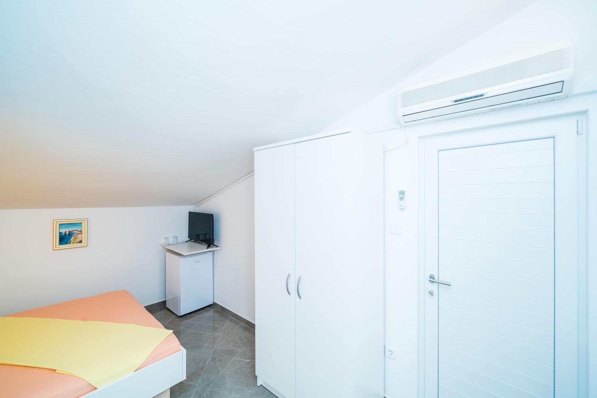 Rooms & Apartments Barisic Mlini Camera foto